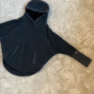 ALO Yoga Sweatshirt